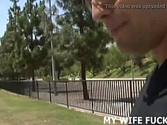 شاهد زوجتك الساخنة تنيكها زب أسود كبير غريب يقول الديوث في إذلال femdom جماعي