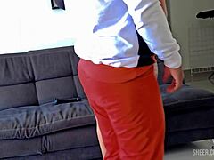 Femme ronde se moque bite 18+ minus date regarde gode chatte humiliation