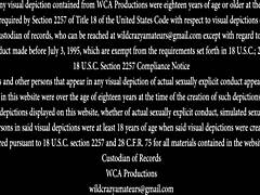 Dans Salle Ciné j'Déchire Fringues Maman MILF Chaude Sheena Ryder et Baise Levrette Creampie !