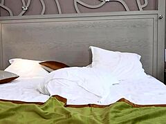 Cougar blonde rimming grosse bite monstrueuse avant sodomie intense 6469-2