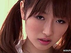 Petite belle-soeur japonaise séduit camarade pour gorge profonde baveuse non censurée JAV