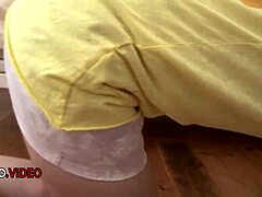ربة منزل يابانية مثيرة كايدي يوكي تعطي مص زب قوي