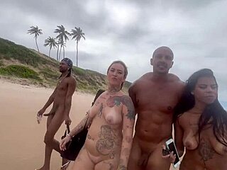 Wah, Jalan-jalan ke Pantai Nudis di Bahia untuk Kontol Besar!